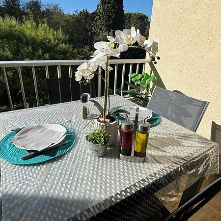 Proche Centre Sanary Studio Climatise 4 Personnes Exterior photo