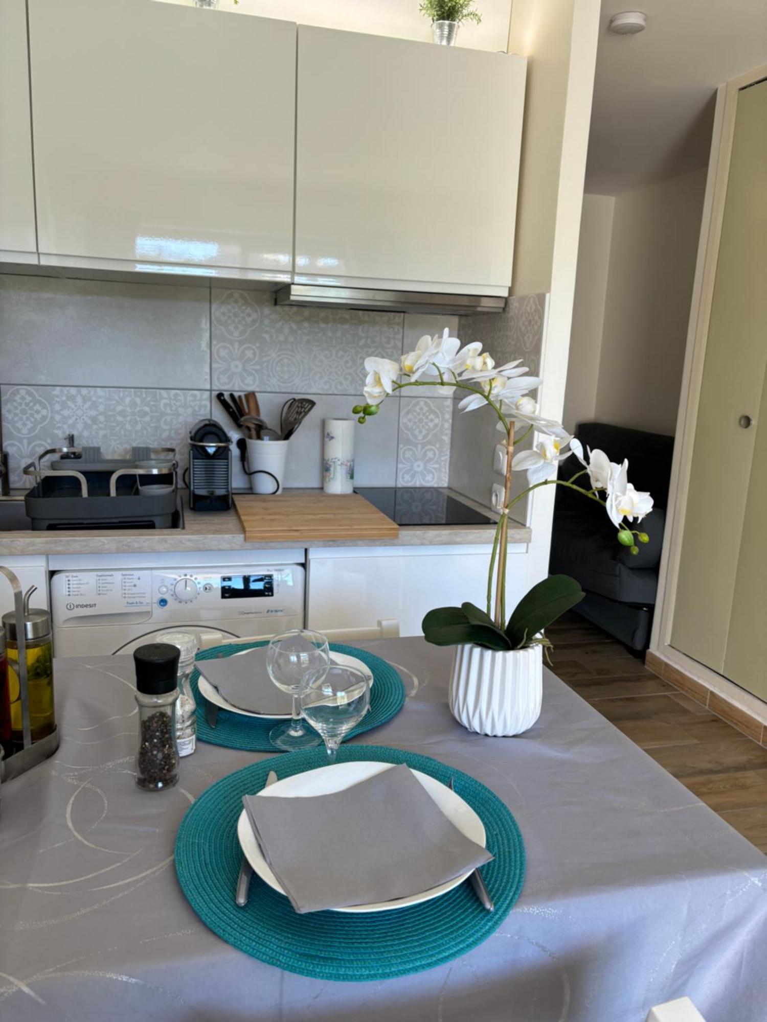 Proche Centre Sanary Studio Climatise 4 Personnes Exterior photo