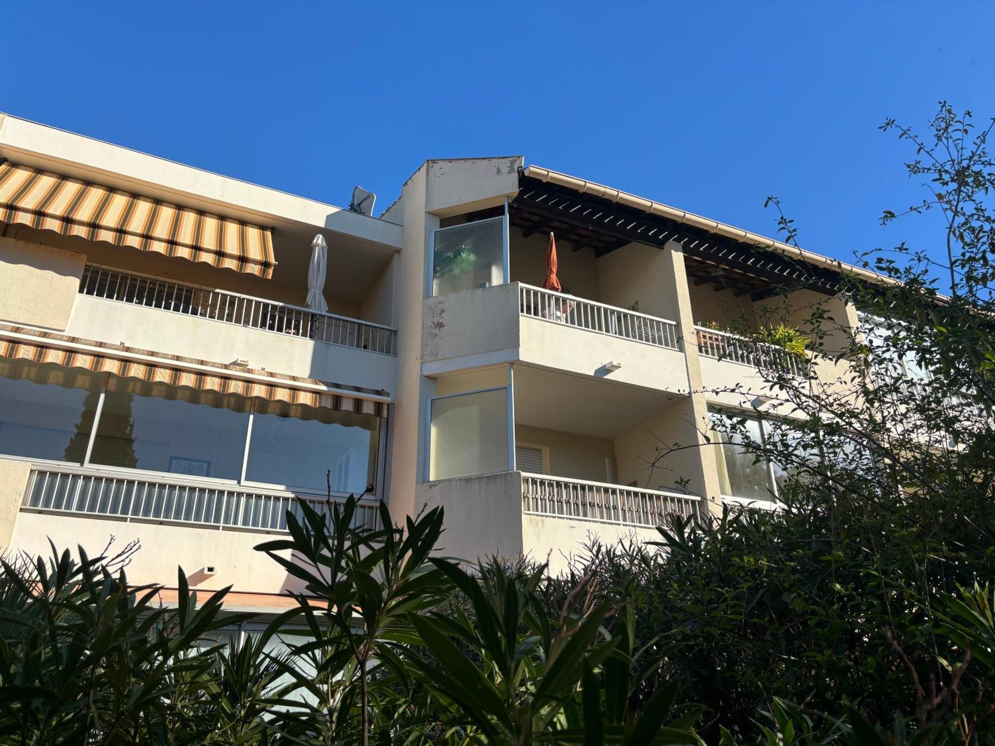 Proche Centre Sanary Studio Climatise 4 Personnes Exterior photo