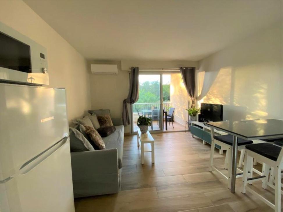 Proche Centre Sanary Studio Climatise 4 Personnes Exterior photo