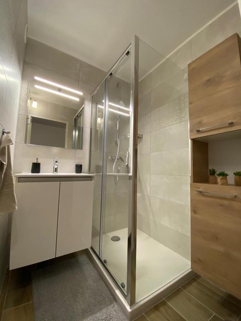 Proche Centre Sanary Studio Climatise 4 Personnes Exterior photo